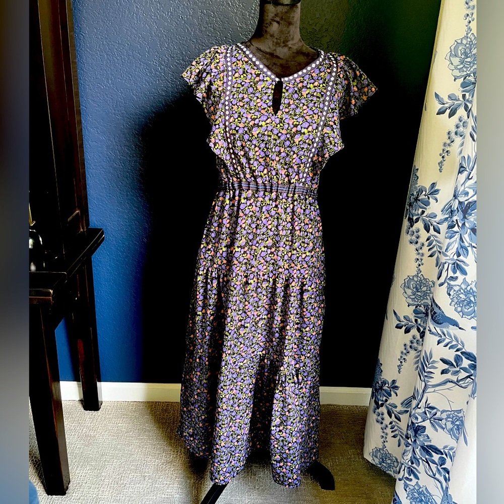 Long floral dress with pockets